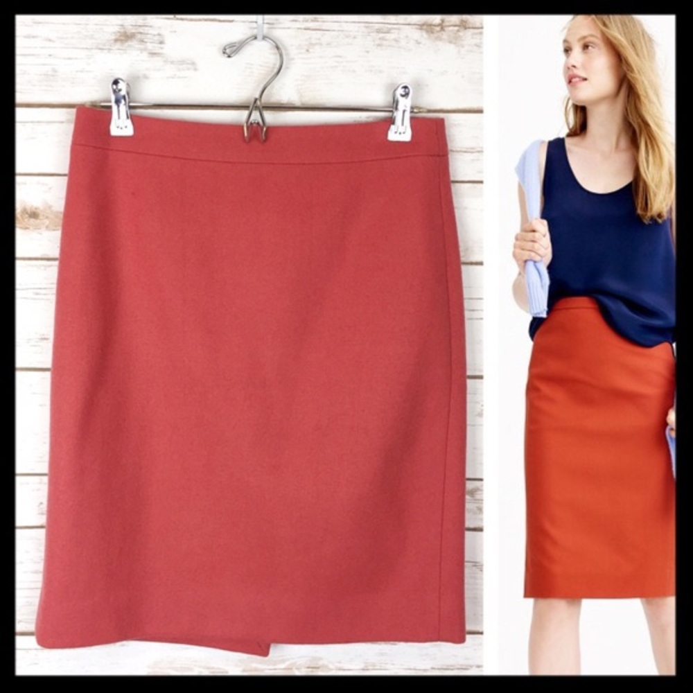 NWT JCrew wool skirt in size 8. Pink/salmon color.